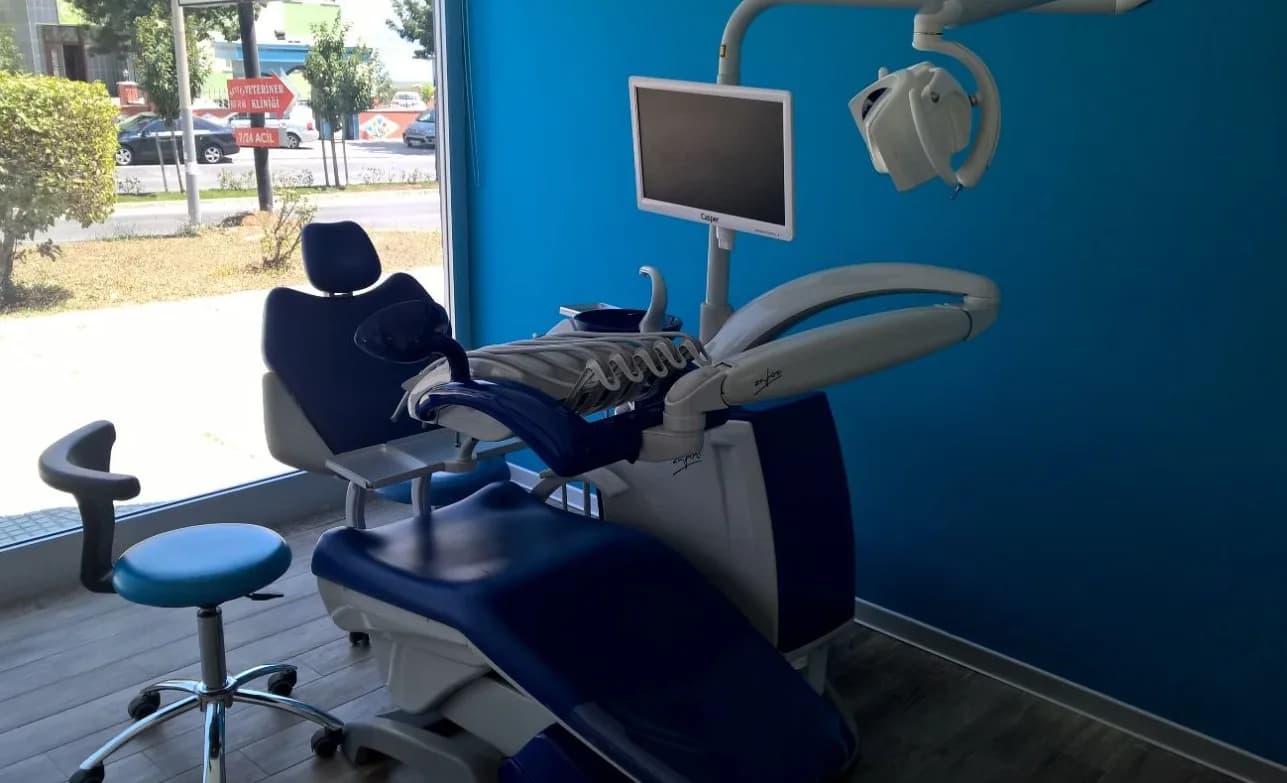Hakan Aksu Diş Kliniği