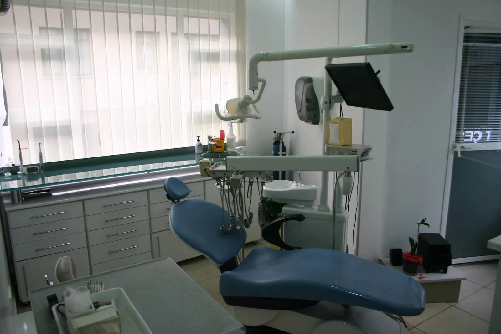 Dentacell Diş Kliniği