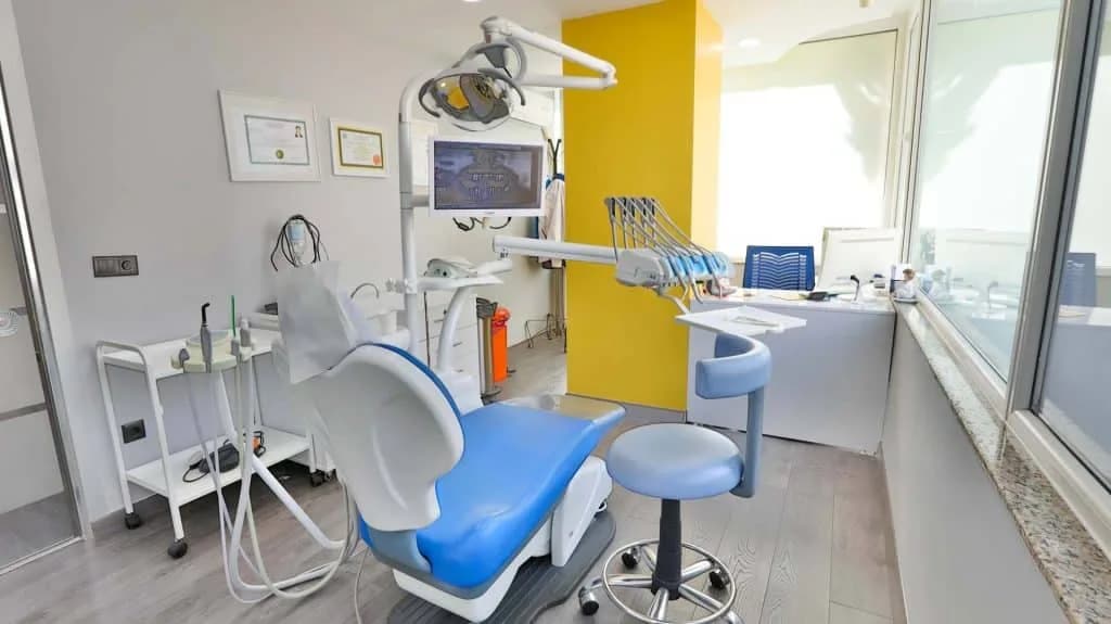 Dentisland Diş Kliniği