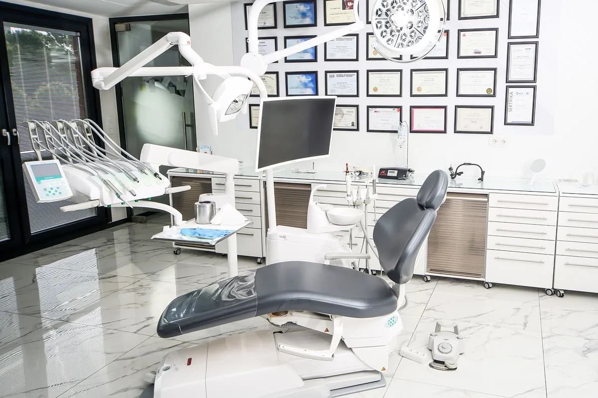 Dentasel Diş Kliniği