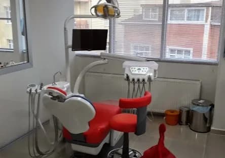 Üçka Diş Kliniği