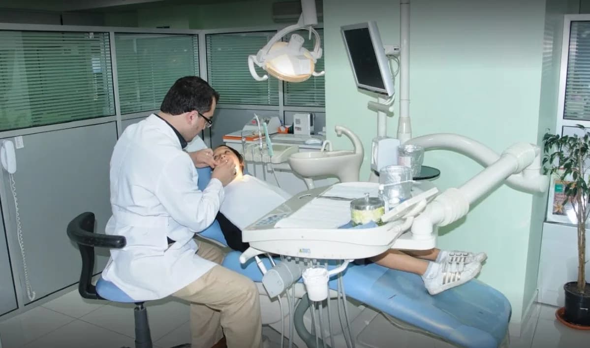 Dentoria Diş Kliniği