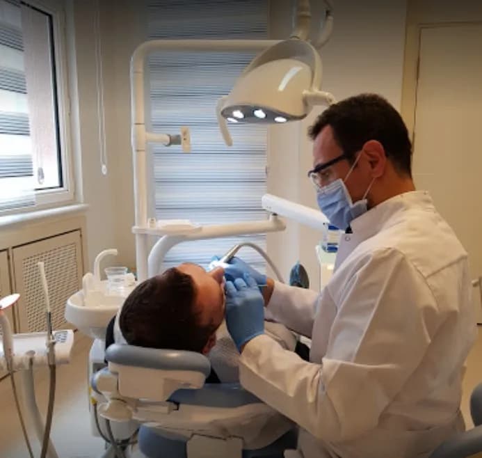 Dentist Diş Kliniği