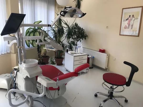 Nefise Erensayın Diş Kliniği