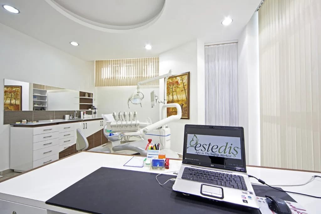 Estediş Diş Kliniği
