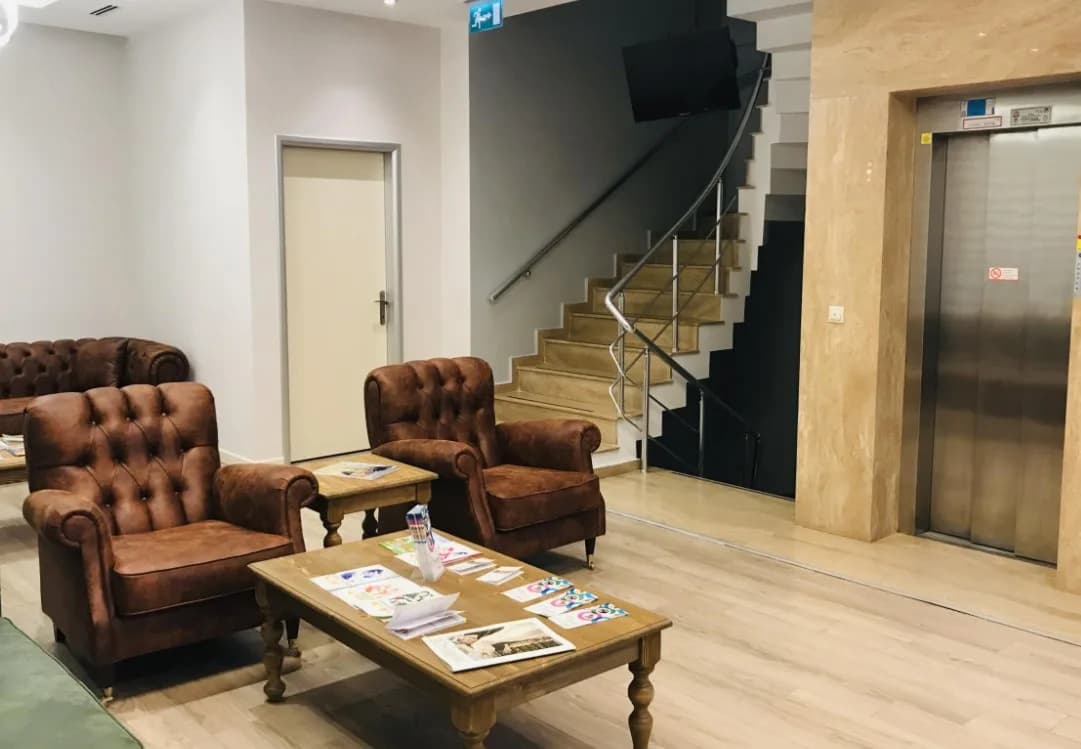 Veli Kurt Psikiyatri Kliniği