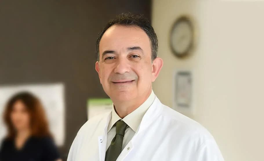 Uzm. Dr. Mehmet Uyar