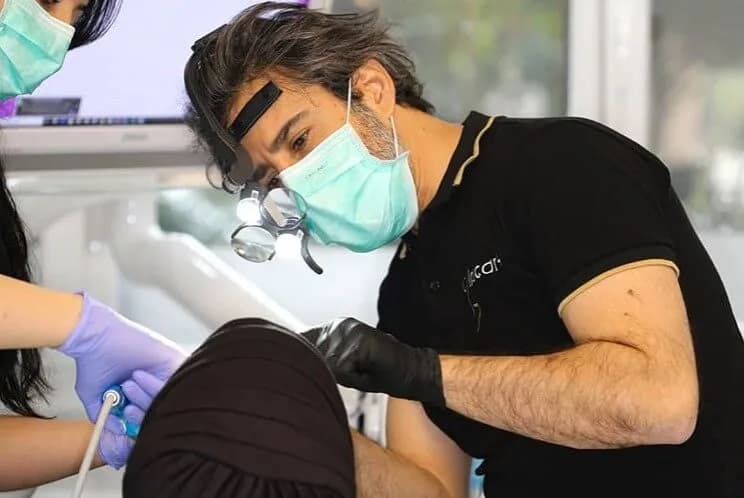Emre Bahadır Diş Kliniği