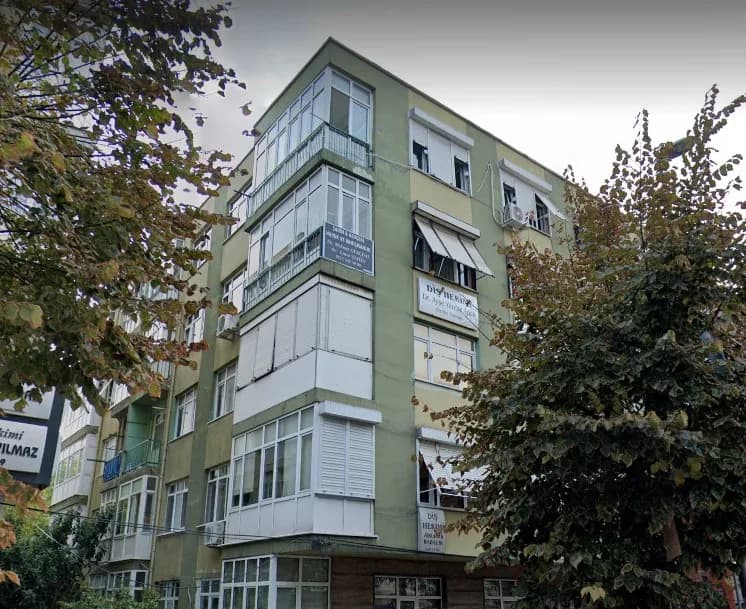 Ayşe Yılmaz Apak Diş Kliniği