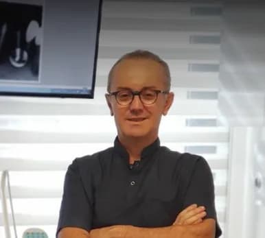 Halil Erçağ Diş Kliniği