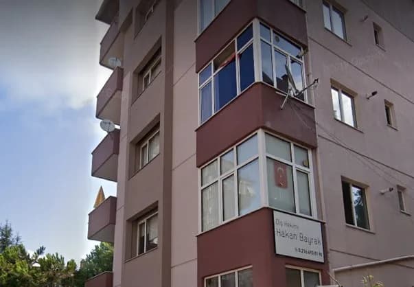 Hakan Bayrak Diş Kliniği