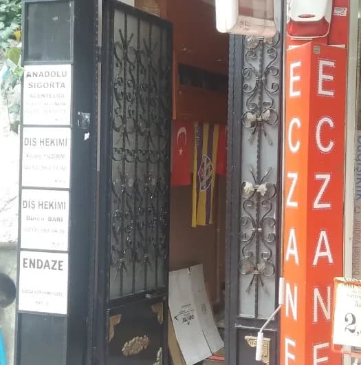 Burcu Barı Diş Kliniği
