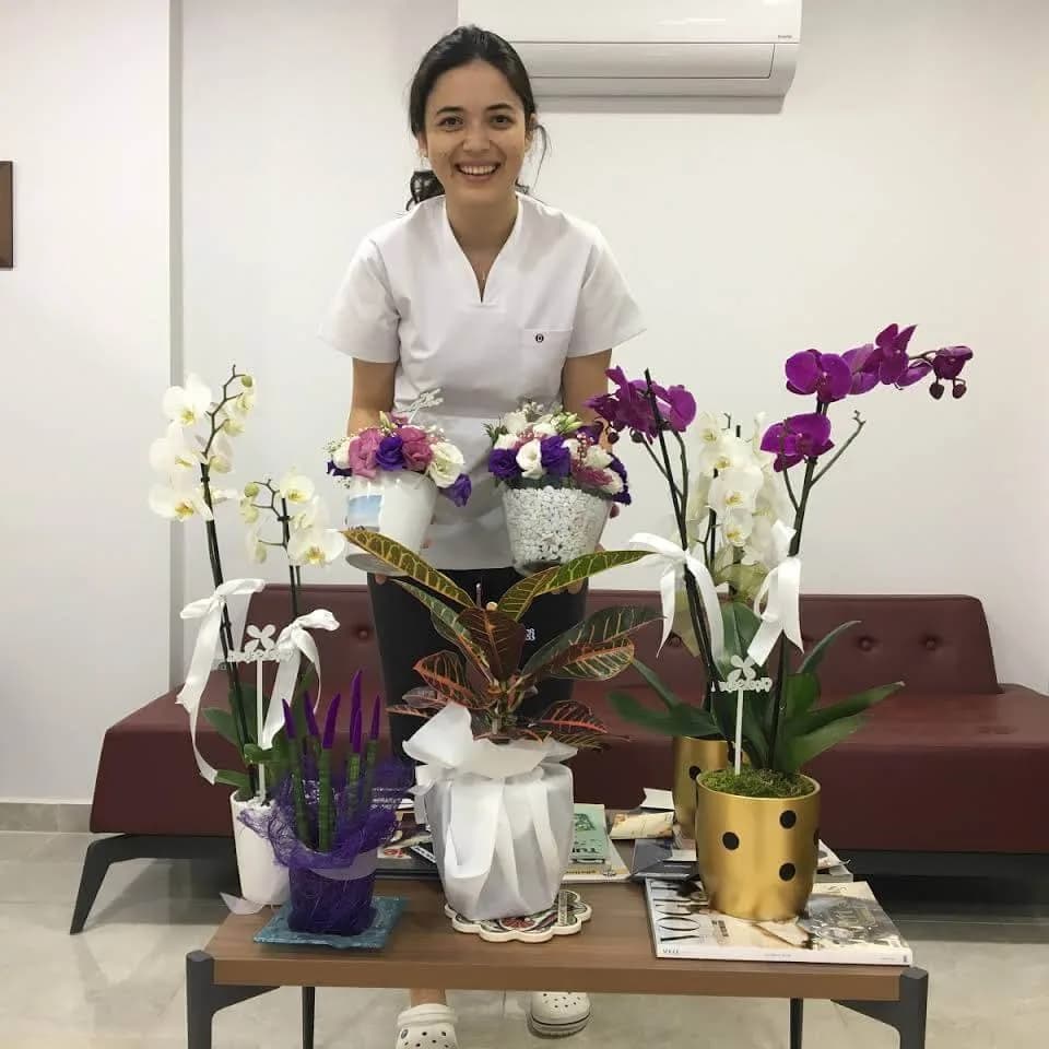 Nevzat & Şeyma Adigüzel Diş Kliniği