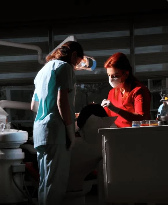 Saliha Önay Diş Kliniği