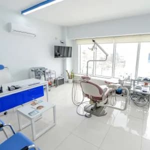 Esta Diş Sağlığı Kliniği