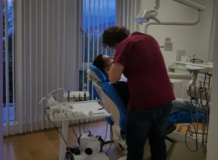Faruk Er Diş Kliniği