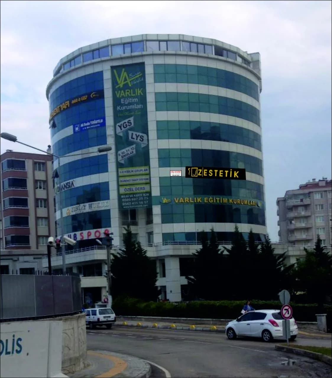 Z|estetik Diş Kliniği